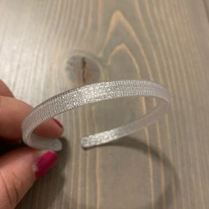 Colour by Amber skinny bracelet